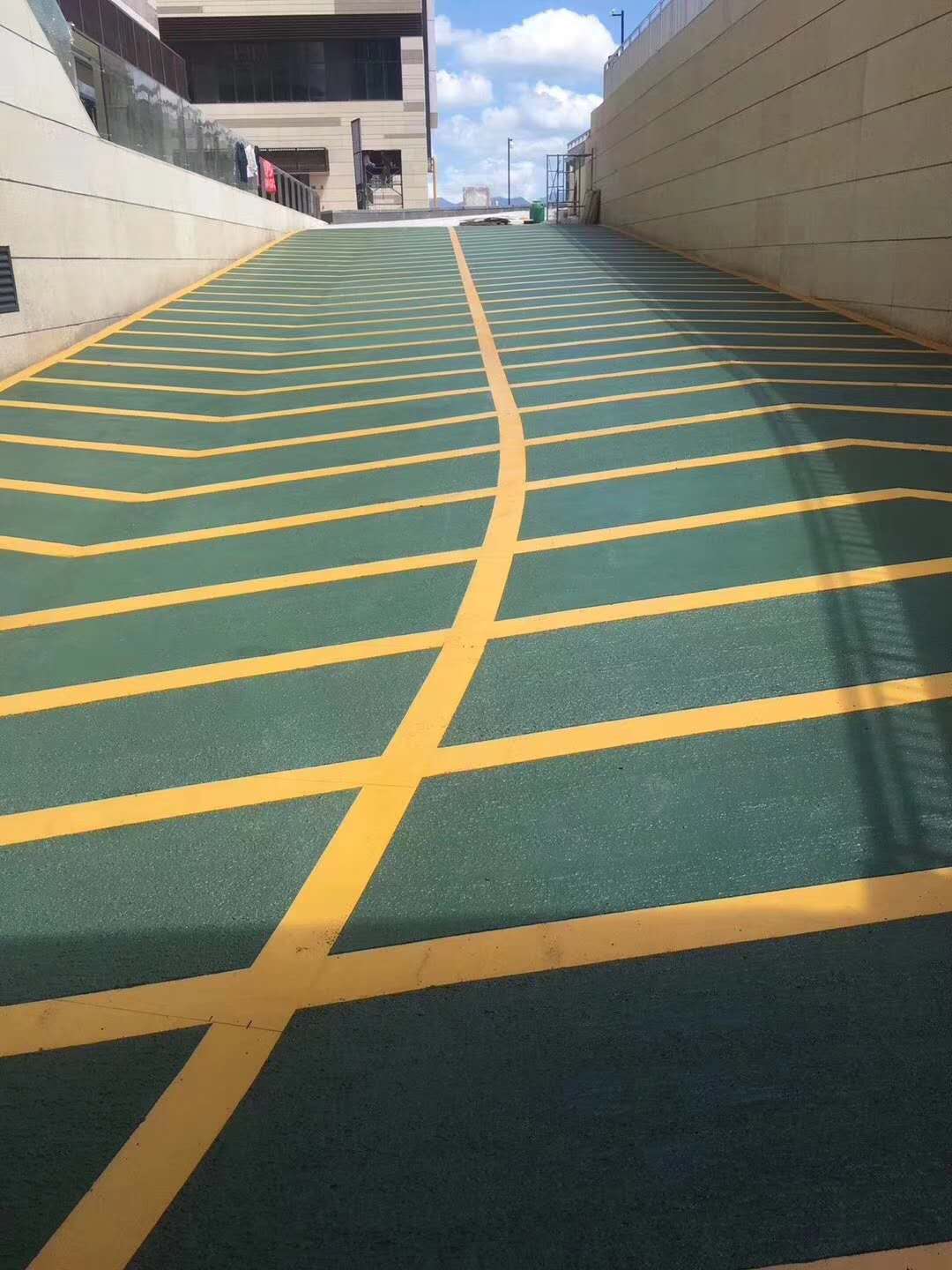 环氧树脂防滑地板